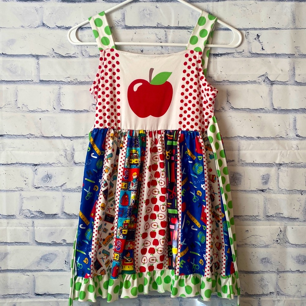 ADORABLE Girls apple school dress! Sparkle In Pink Size 3XL (8/9)